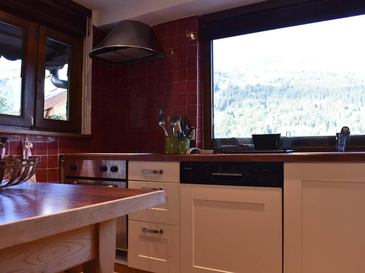 Appartement Cosy Avec Cheminee, Terrasse Et Parking, Proche Pistes Et Commerces - Meribel - Fr-1-180-552 Exterior photo