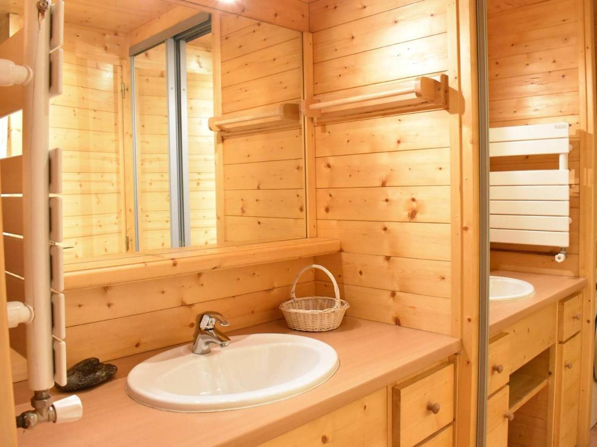 Appartement Cosy Avec Cheminee, Terrasse Et Parking, Proche Pistes Et Commerces - Meribel - Fr-1-180-552 Exterior photo